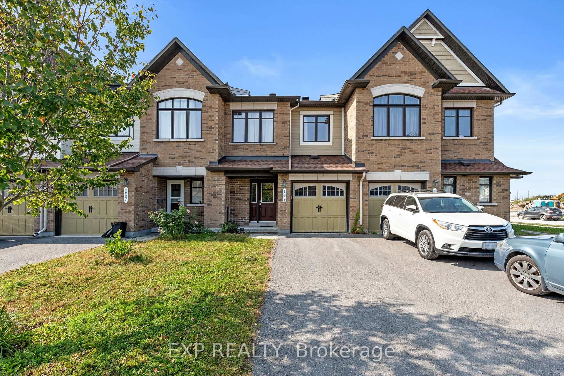 169 LERTA Way photo 1