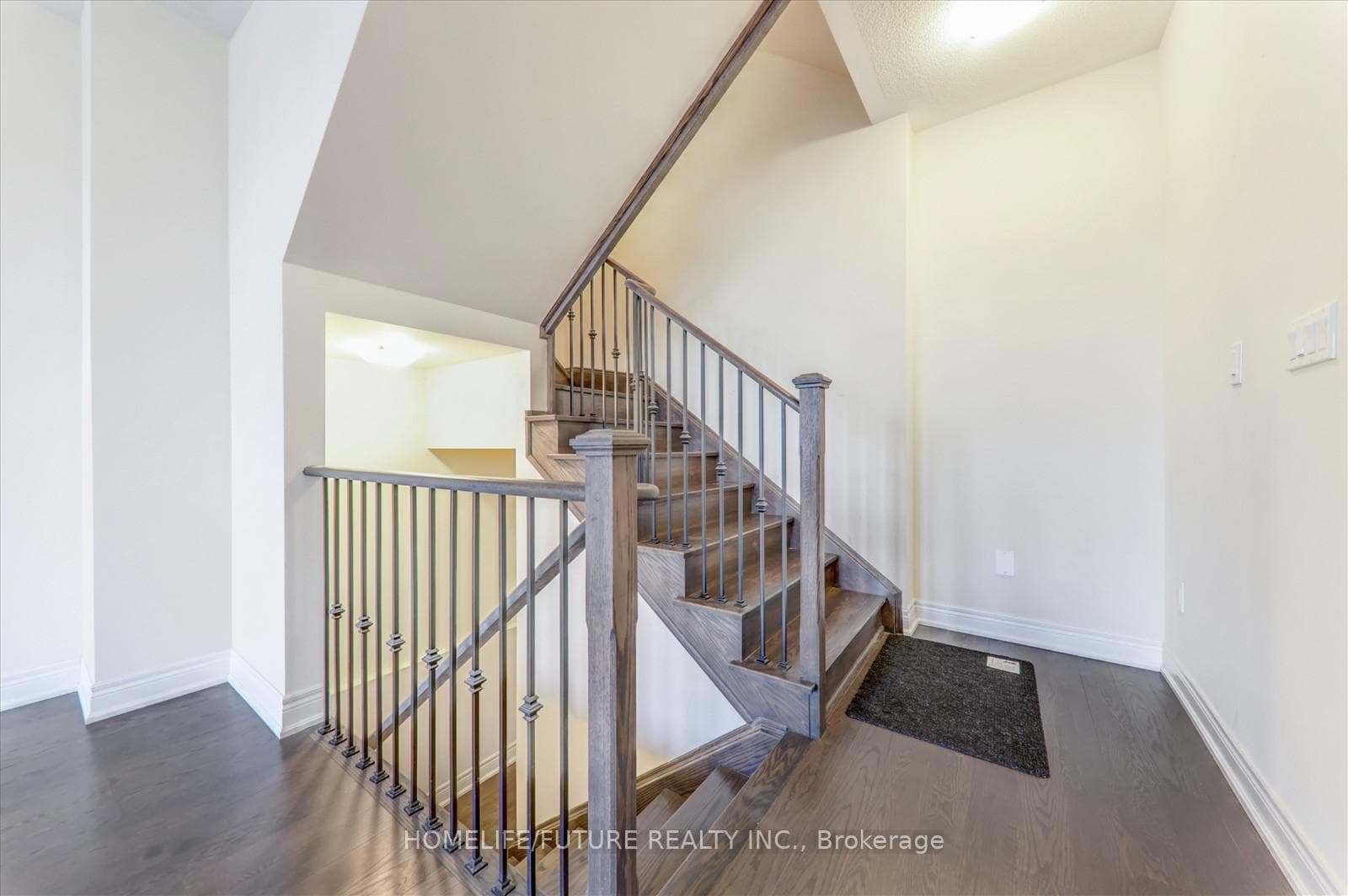 289 Kirkham Drive photo 9