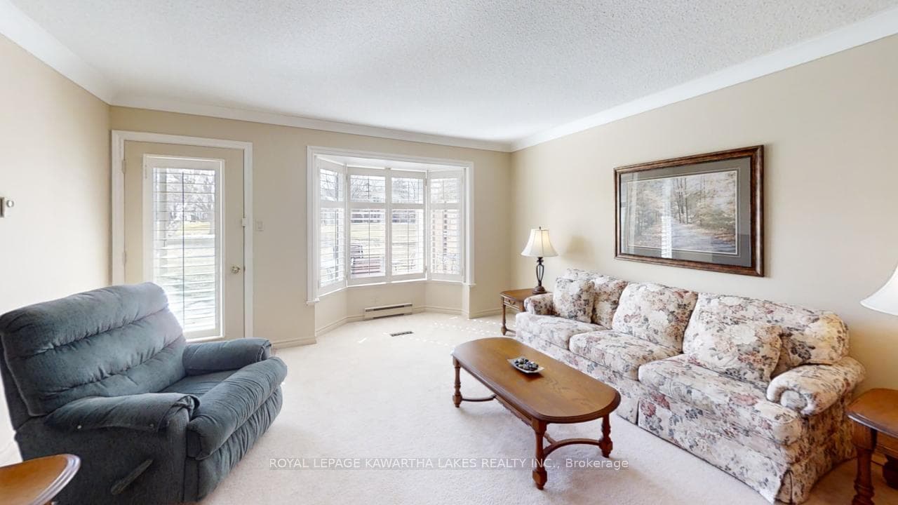 90 Parklawn Boulevard Unit 7 photo 15