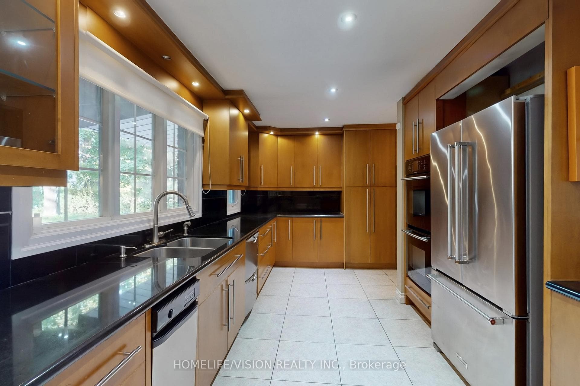 135 Patricia Drive photo 7
