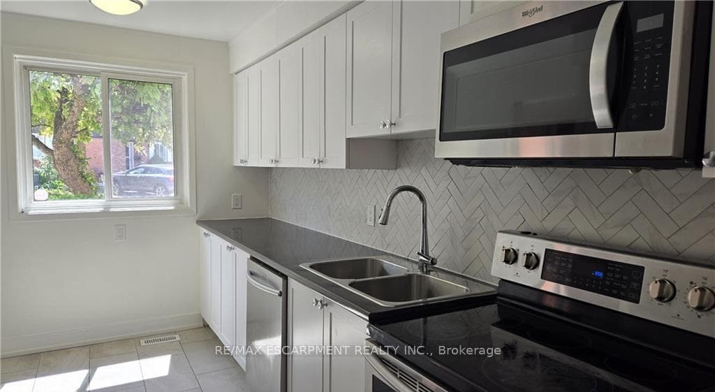 77 Linwell Road Unit 27 photo 14
