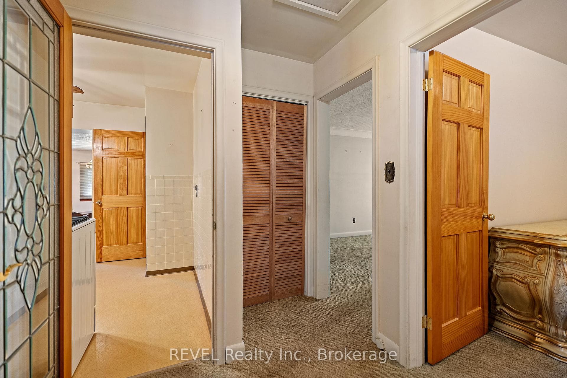5794 Desson Avenue photo 14