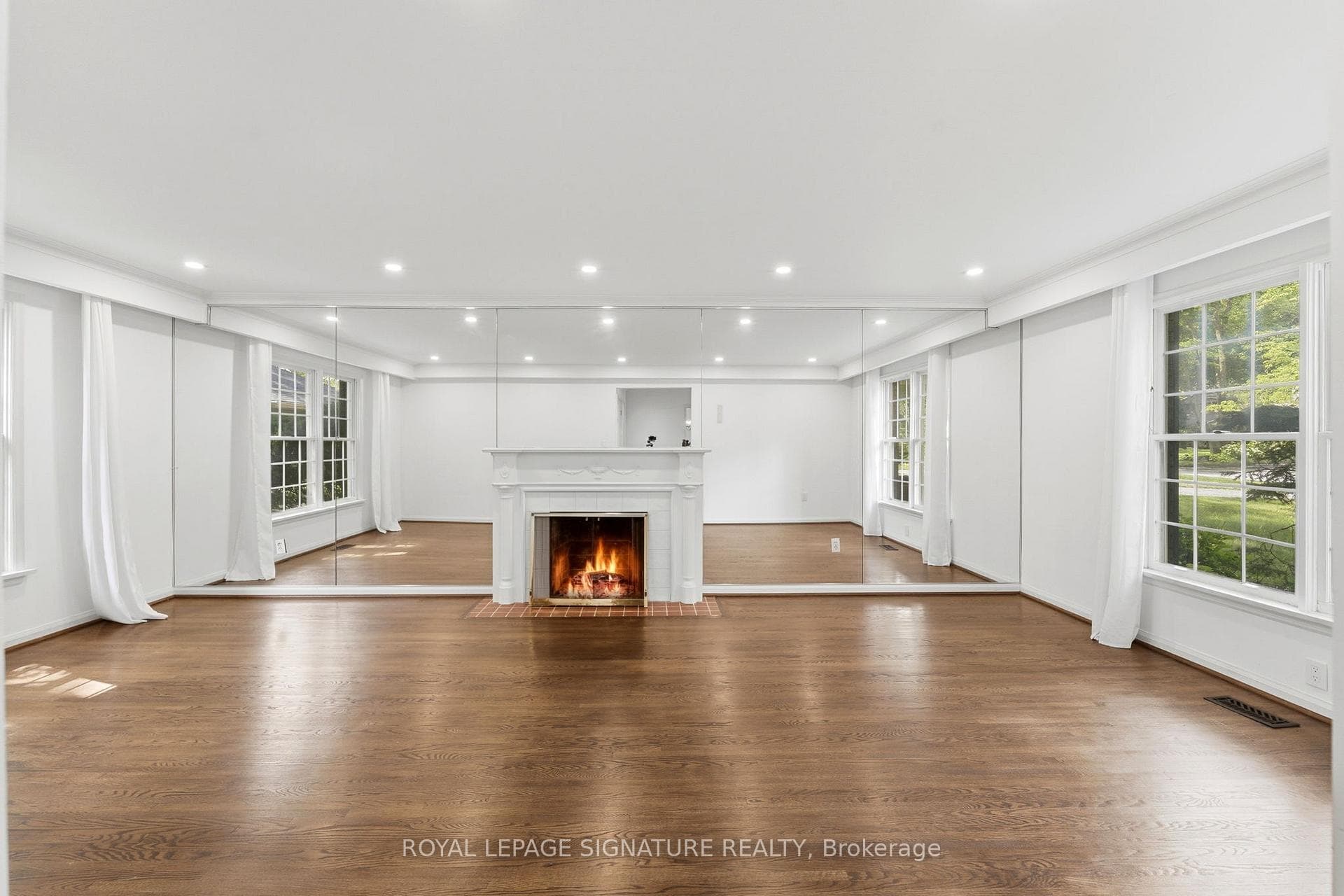 312 Dalewood Drive photo 4