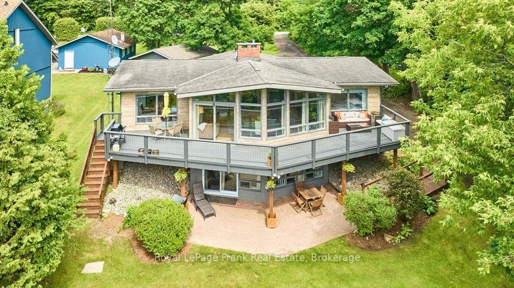 156 Acton Road photo 1