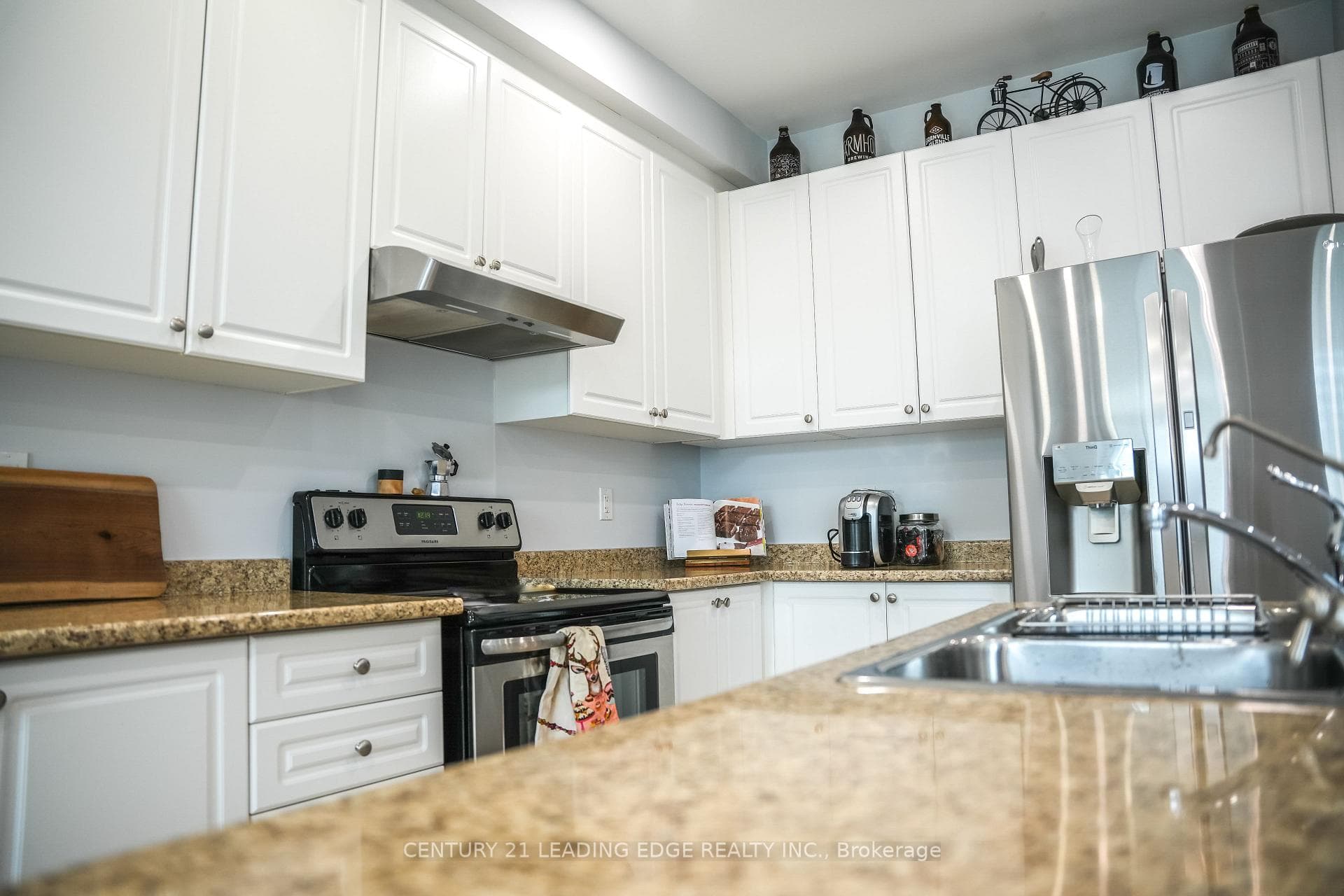 106 SYDIE Lane photo 13