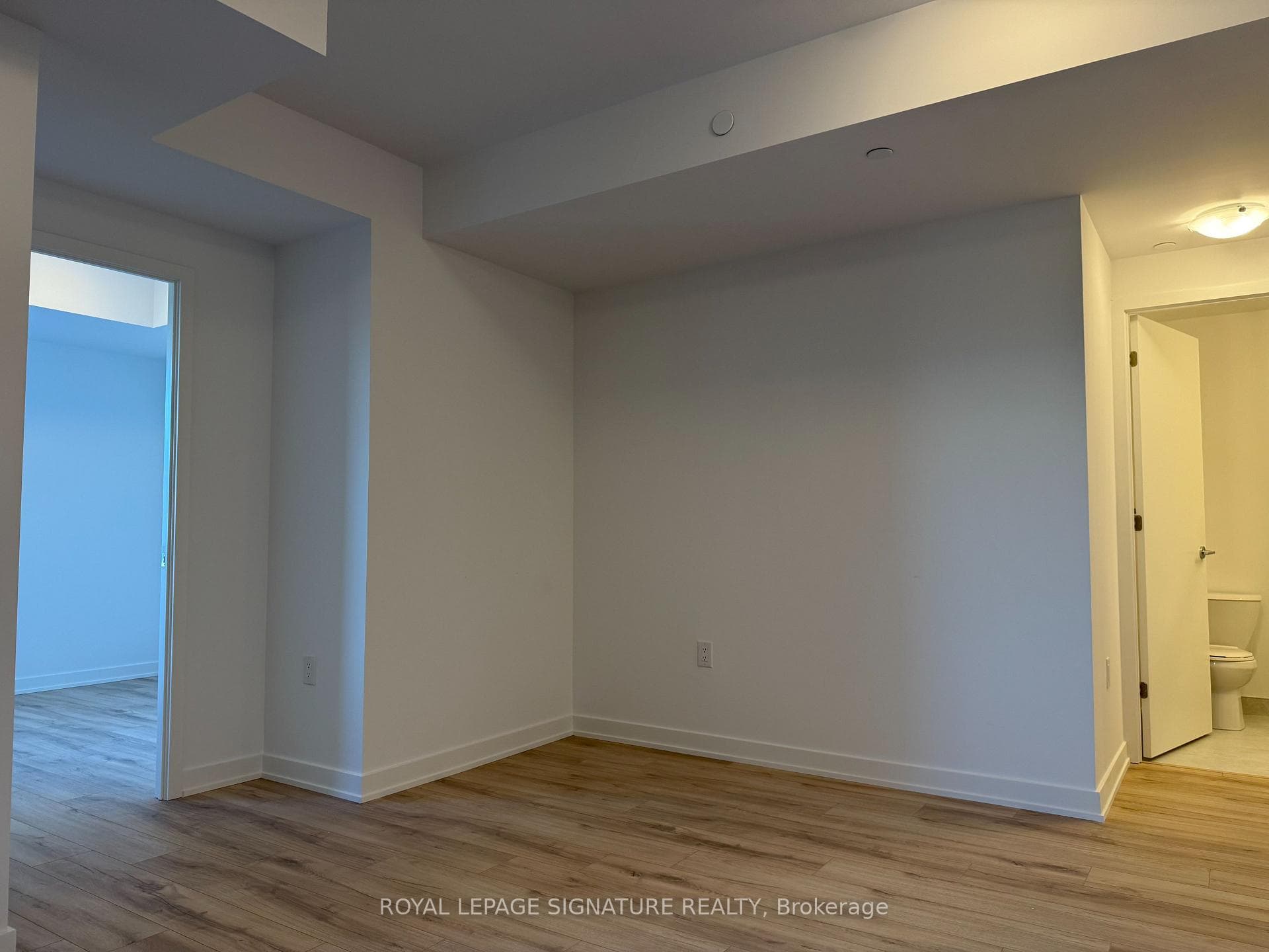 7439 Kingston Road Unit 1018A photo 13