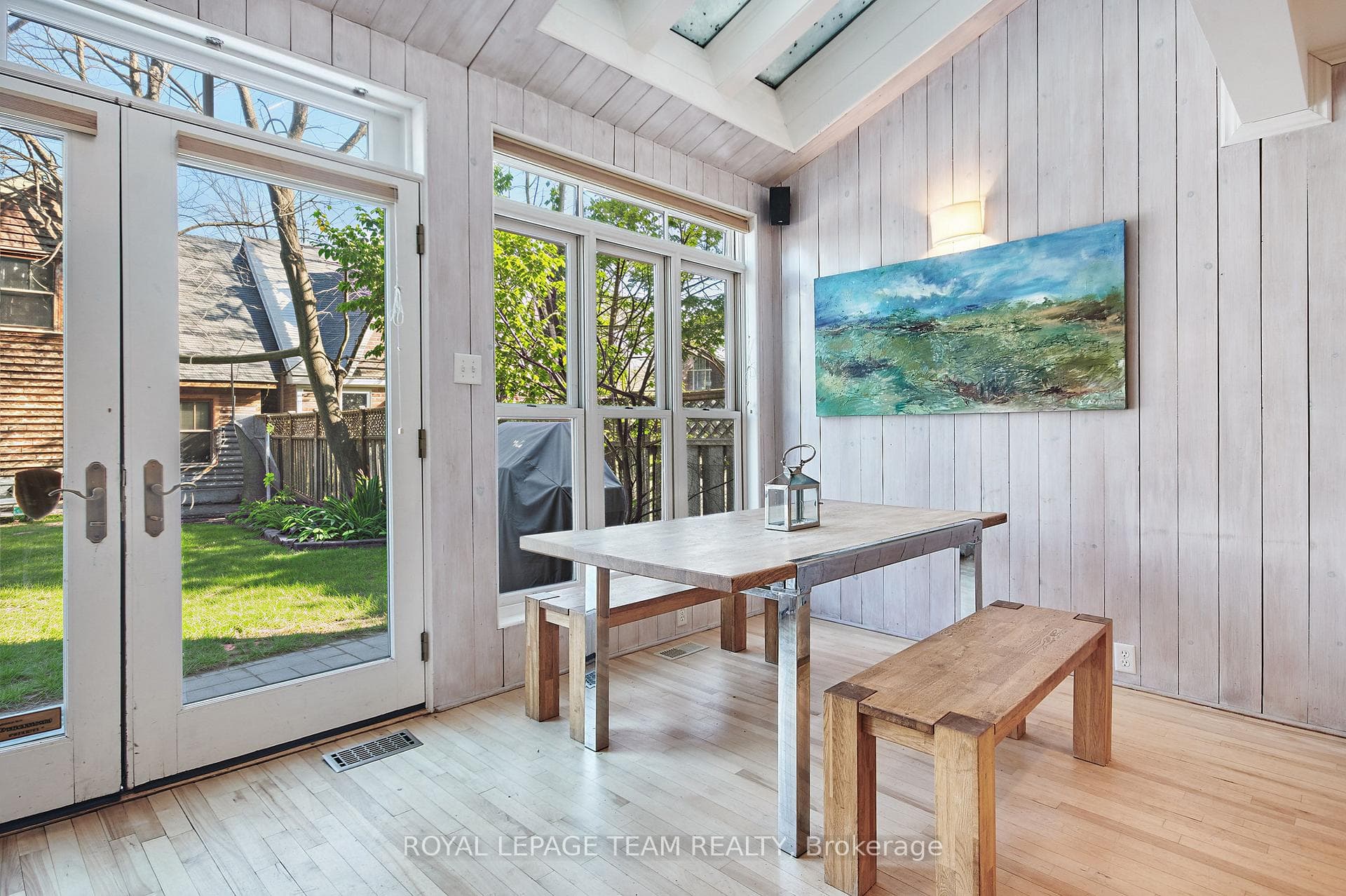 108 Stanley Avenue photo 21