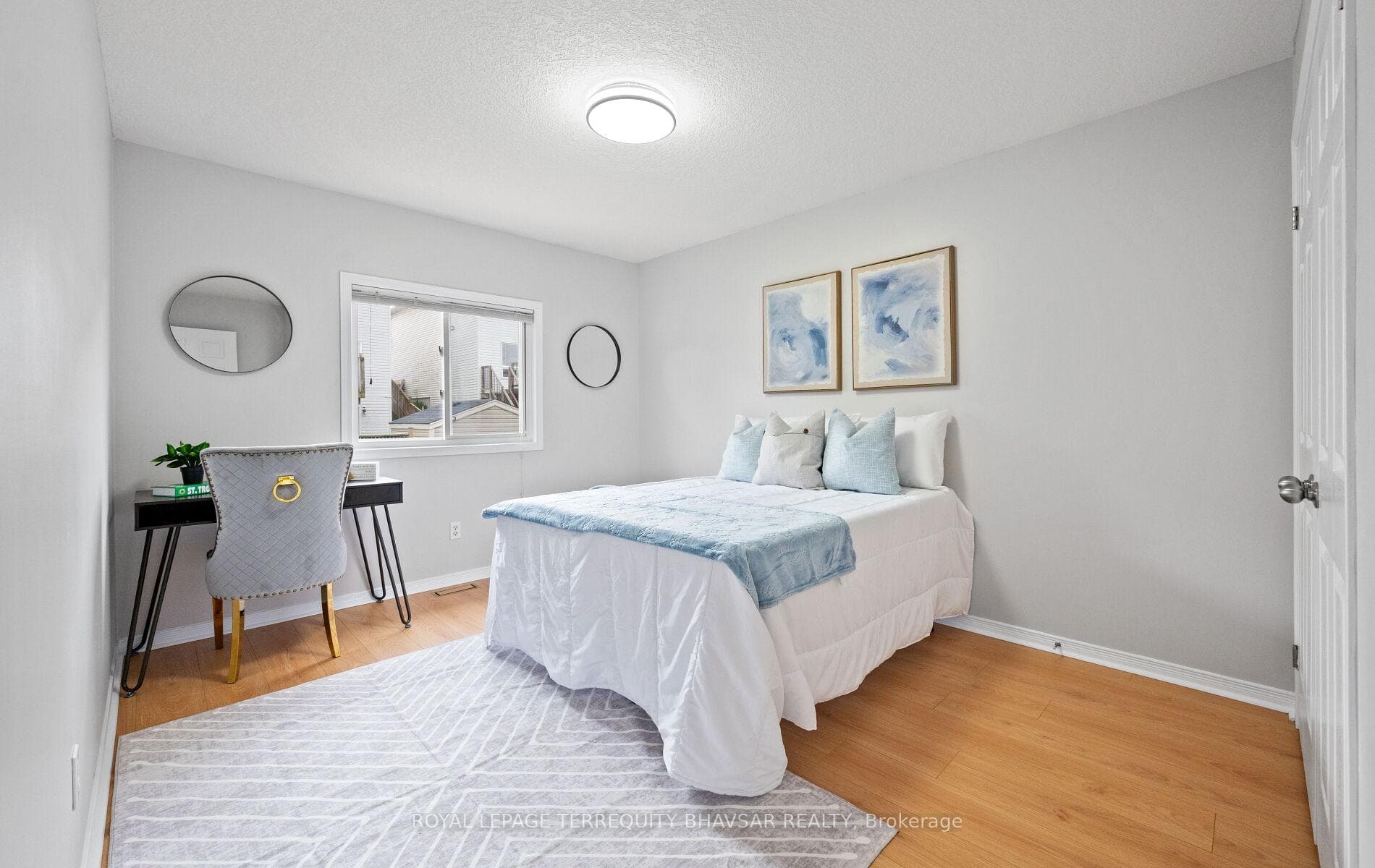 111 Parkvale Drive photo 34