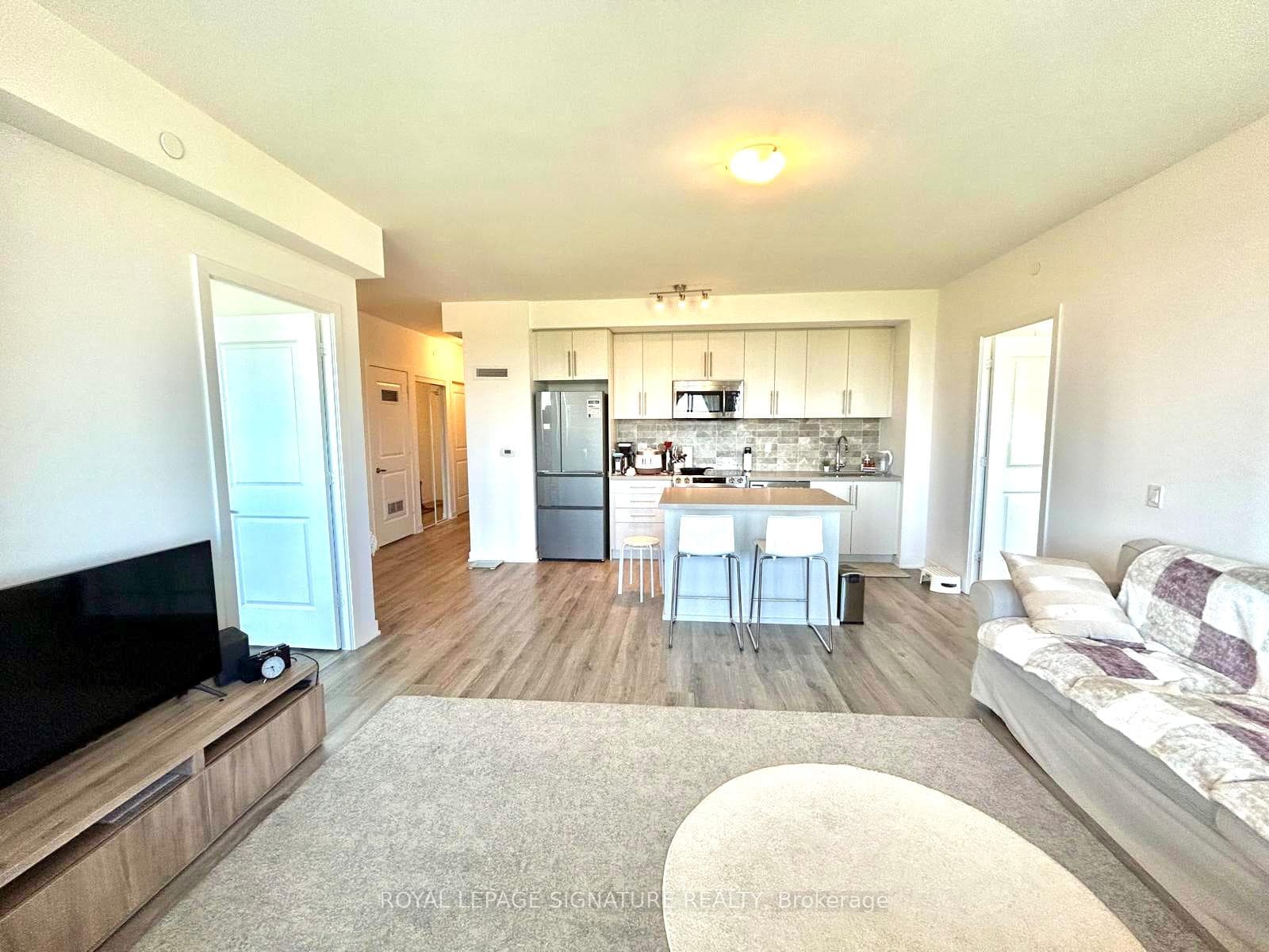 4699 Glen Erin Drive Unit 1504 photo 4