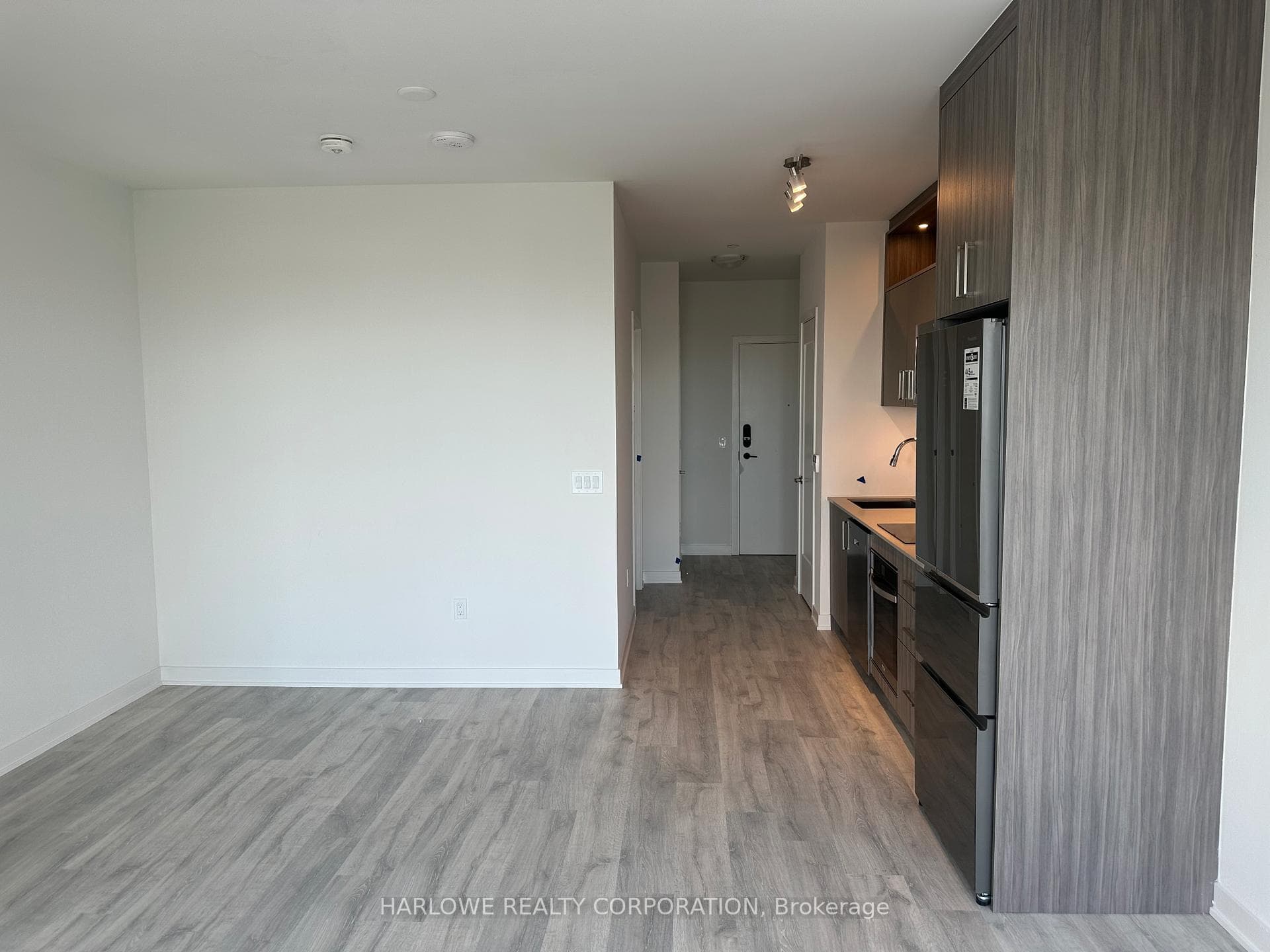 70 Princess Street Unit PH3007 photo 7