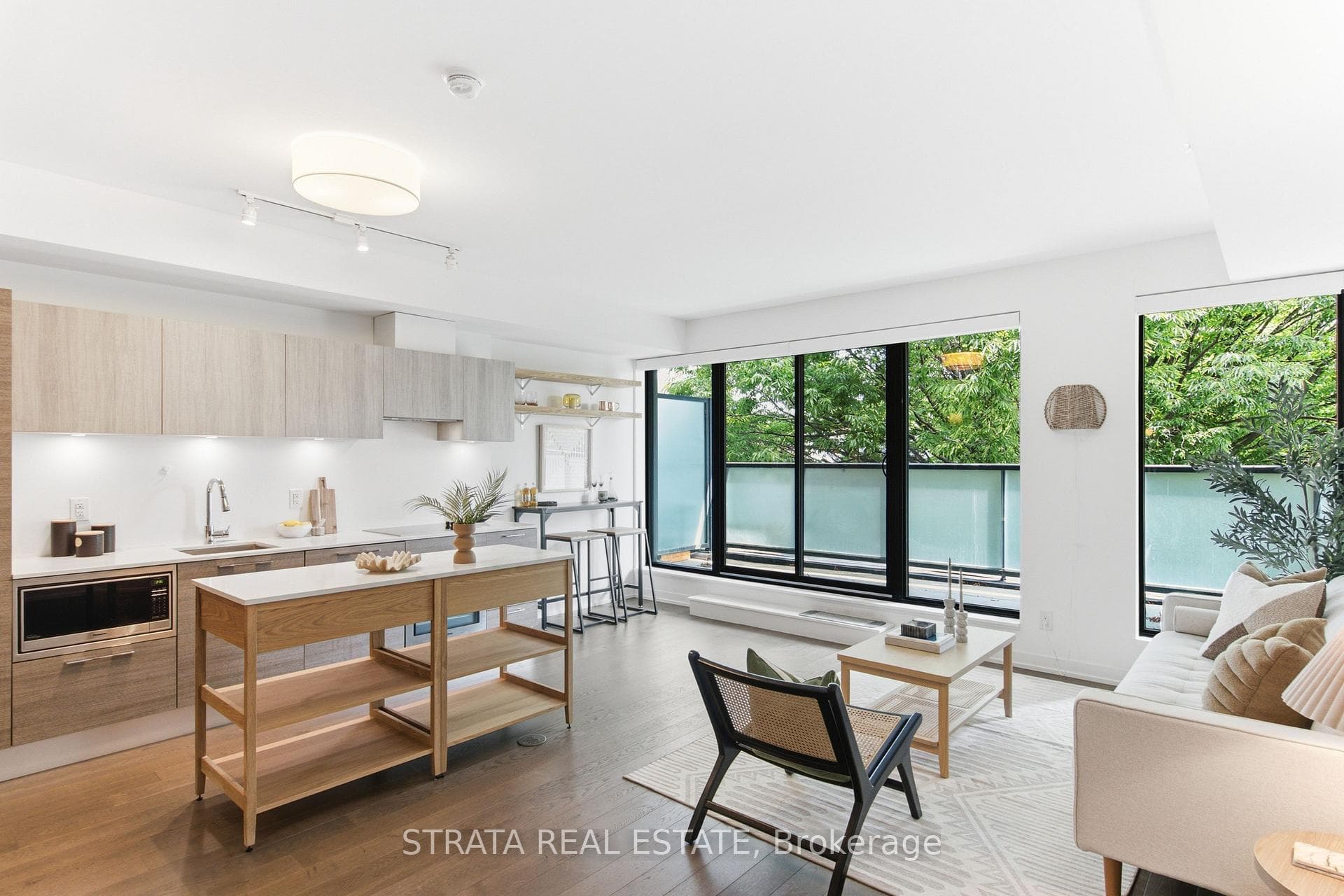 530 Indian Grove Unit 302 photo 10