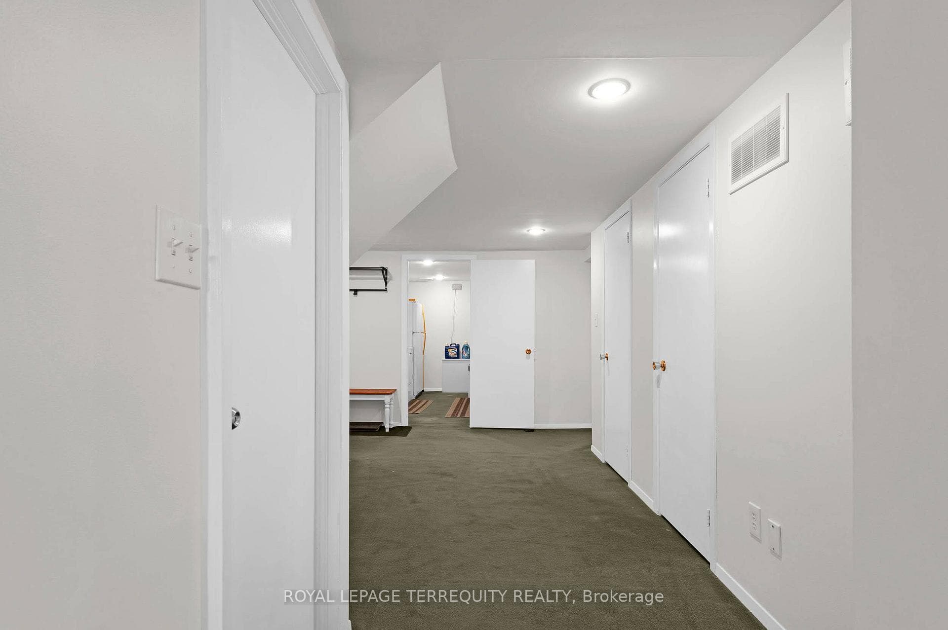 4 Larkhall Avenue photo 30