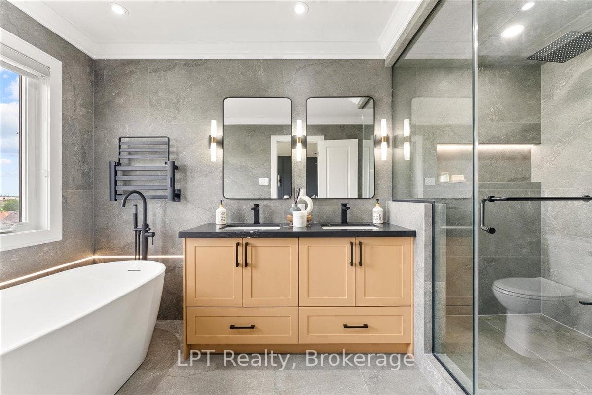47 Atlantis Drive photo 23