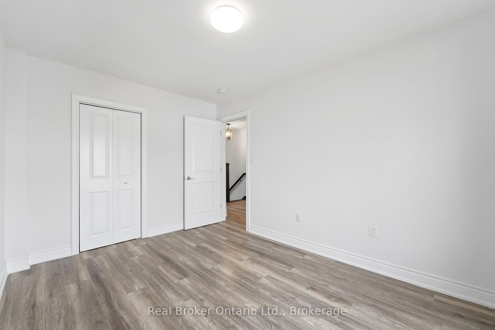 167 Rosslyn Avenue Unit Upper photo 19