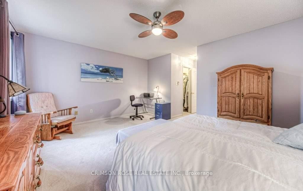 2096 Glenhampton Road photo 25