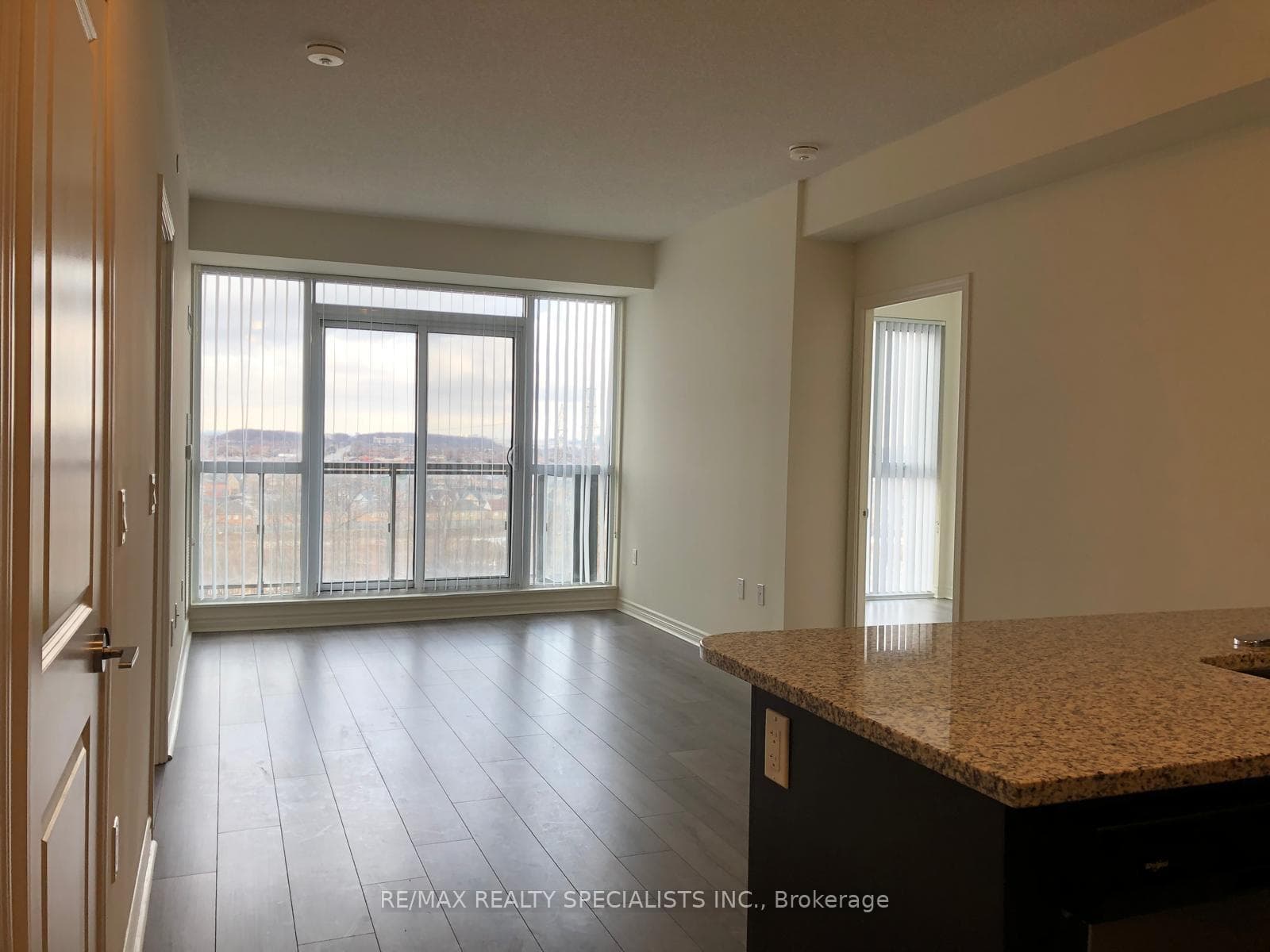 349 RATHBURN Road Unit 1203 photo 6