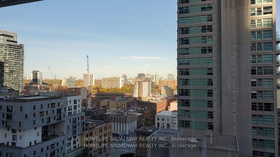 25 Richmond Street Unit 705 photo 9