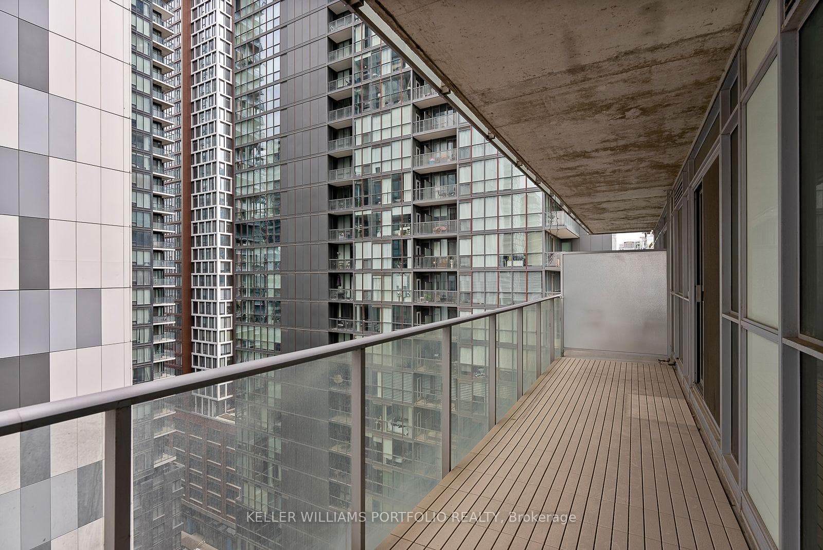 375 King Street Unit 1805 photo 30