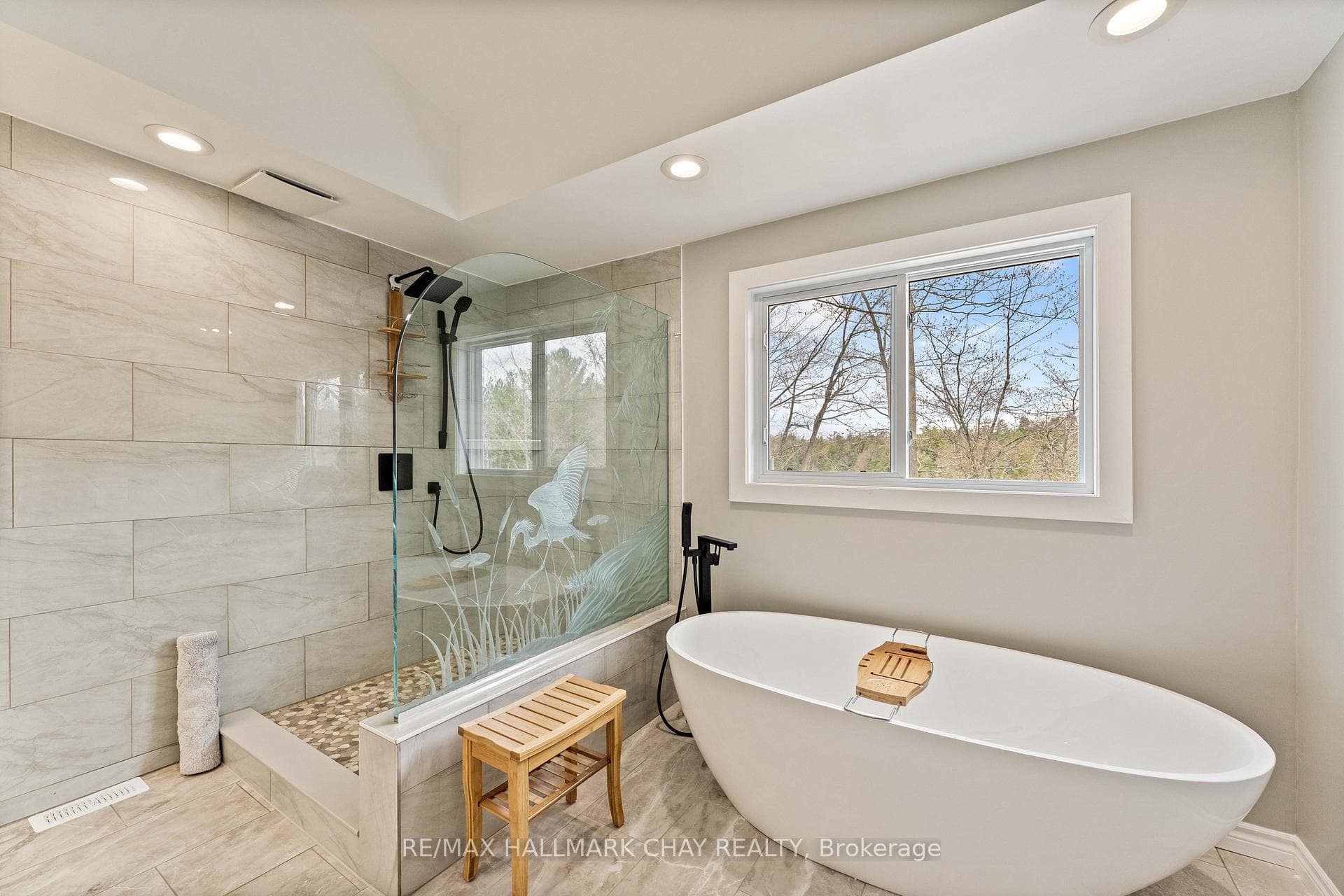 Ensuite with Walk-in Shower and Soaking Tub