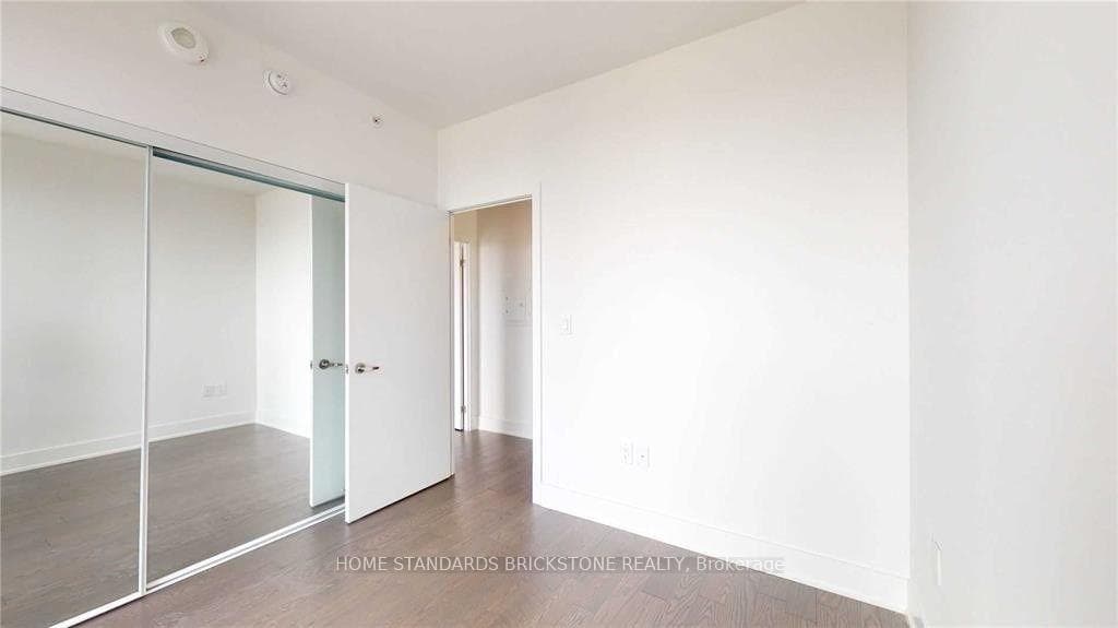 955 Bay Street Unit Uph07 photo 28