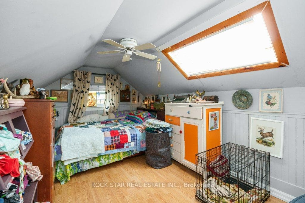 56 Chestnut Street photo 16