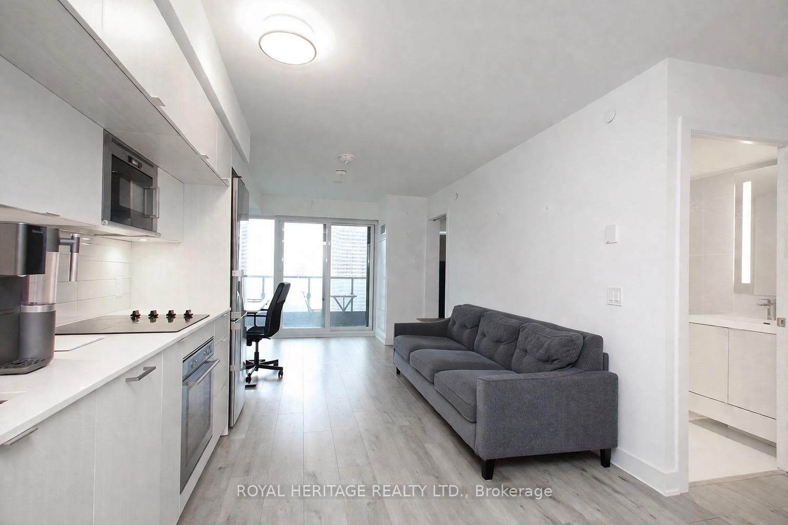 585 Bloor Street Unit 1921 photo 7