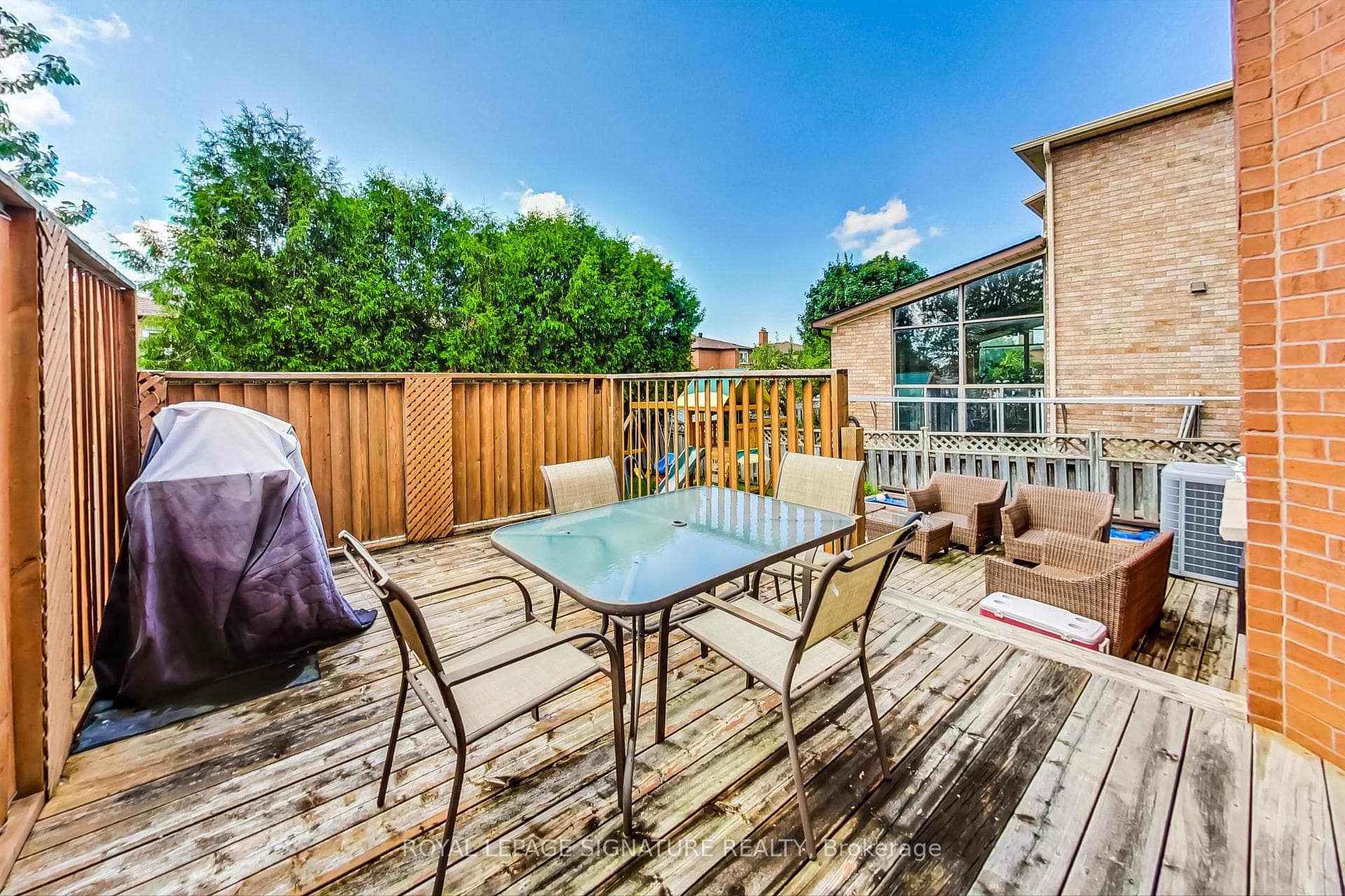 72 Marlott Road photo 35