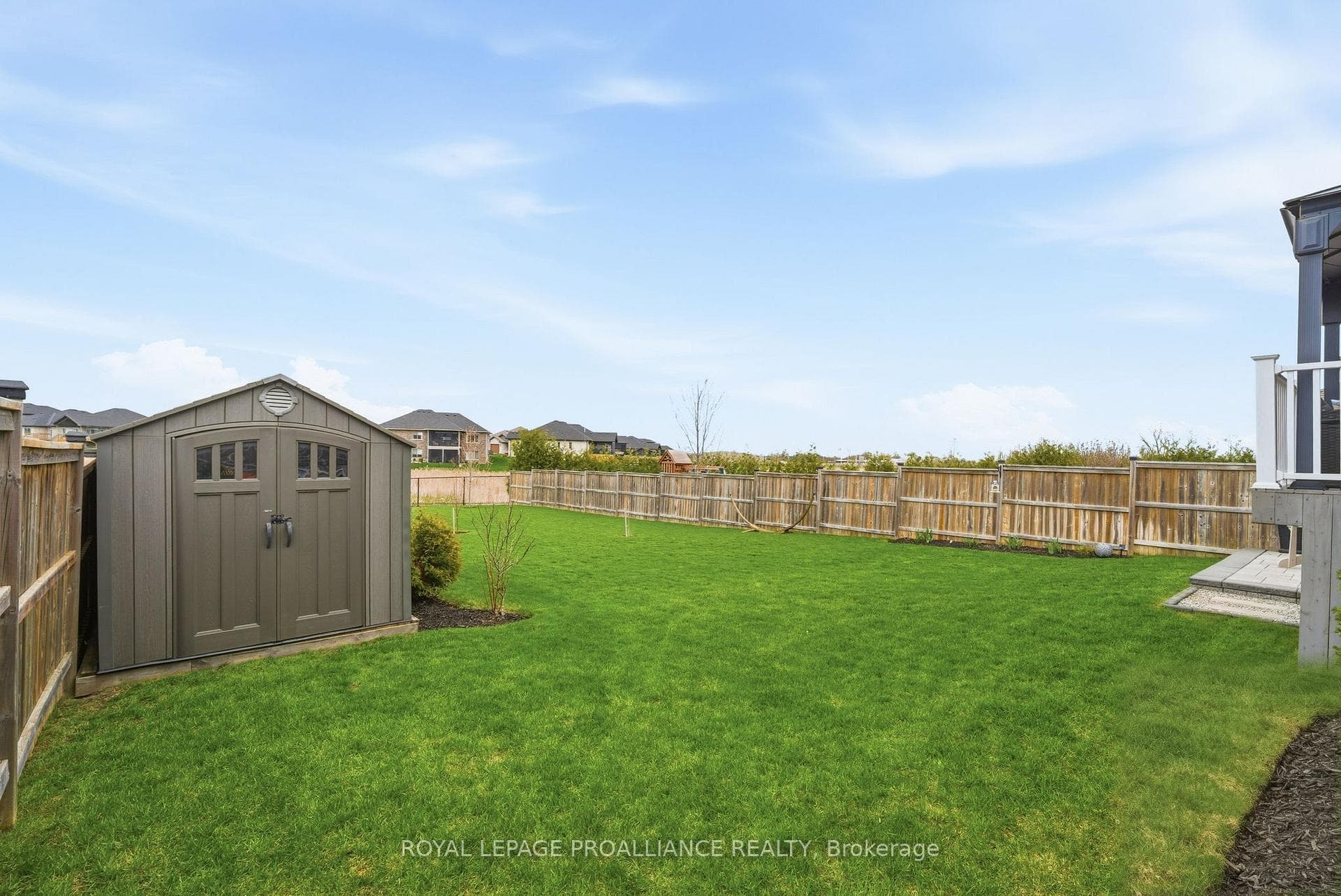 18 Trinity Court photo 43
