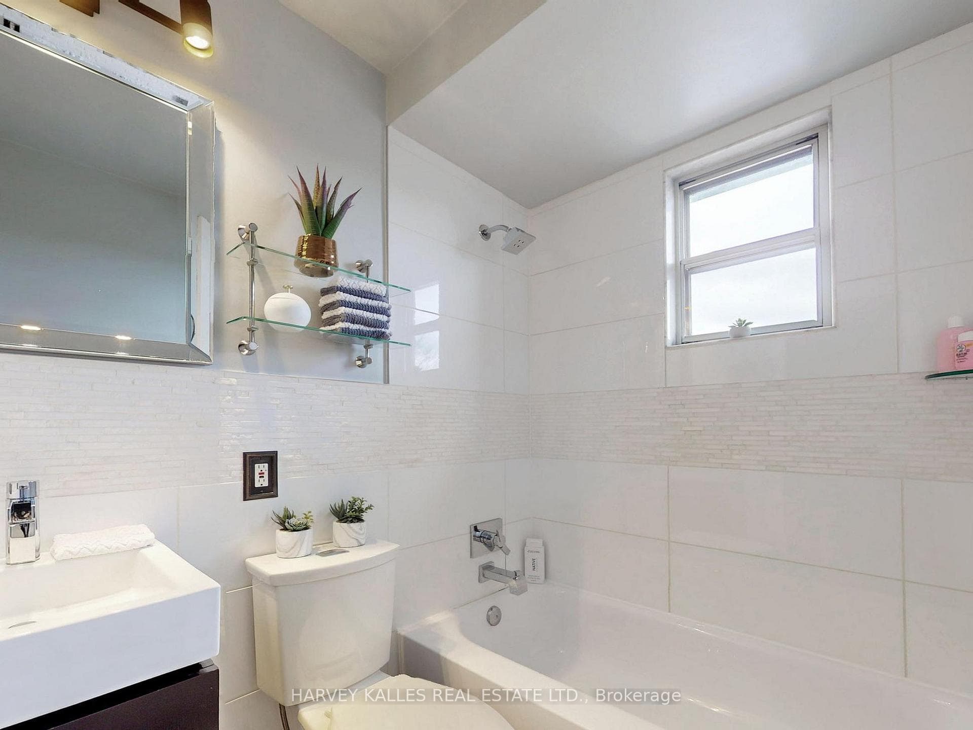 354 Westmount Avenue photo 29