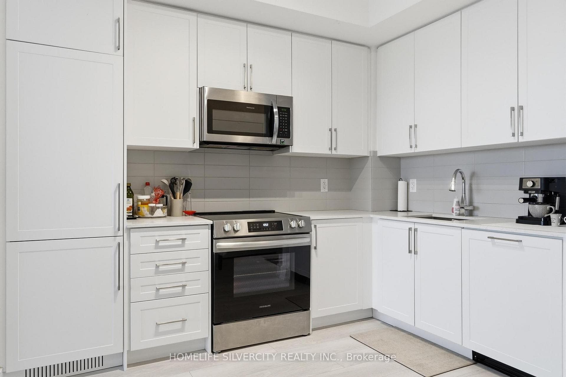 2450 Old Bronte Road Unit 533 photo 7