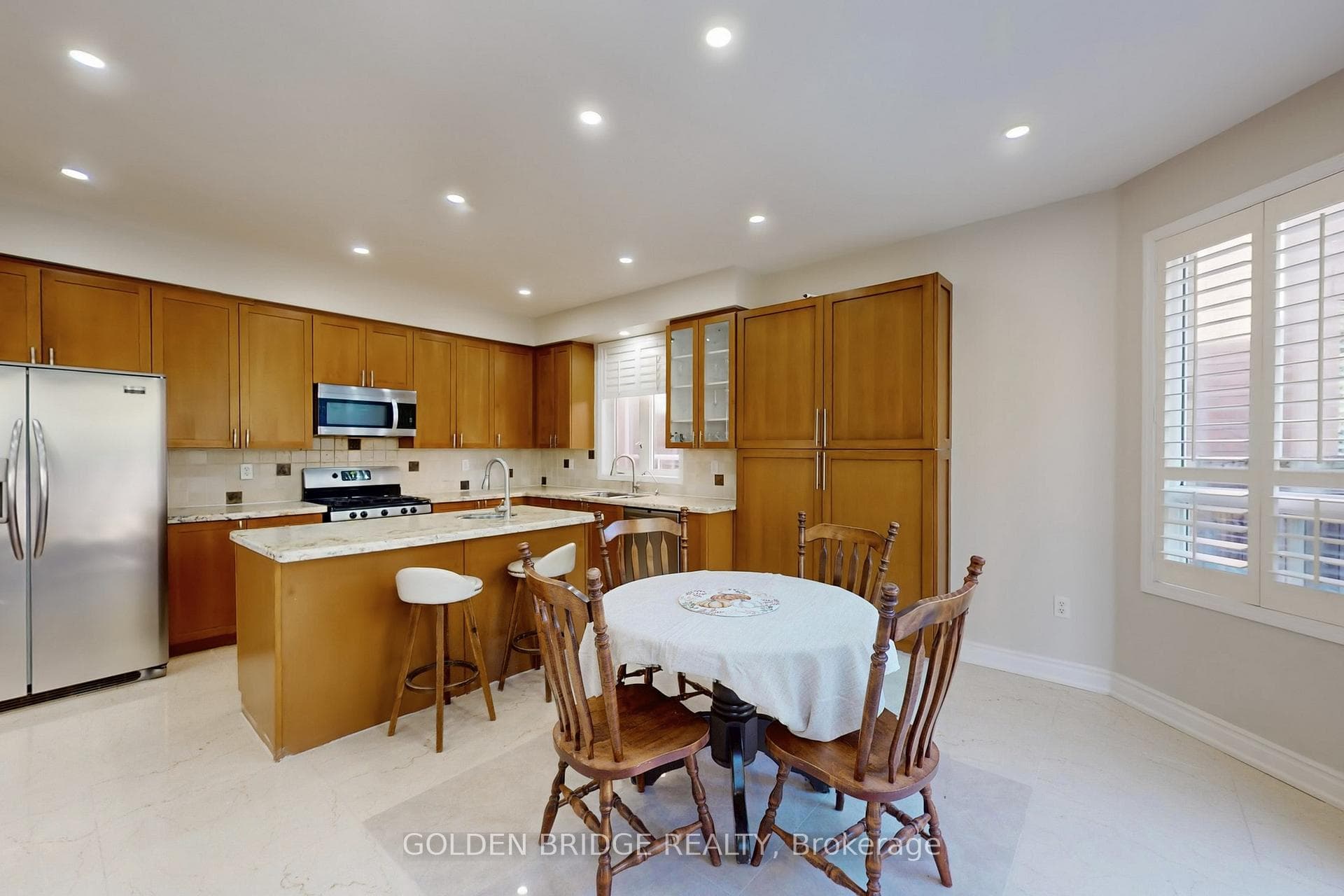 158 Worthington Avenue photo 12