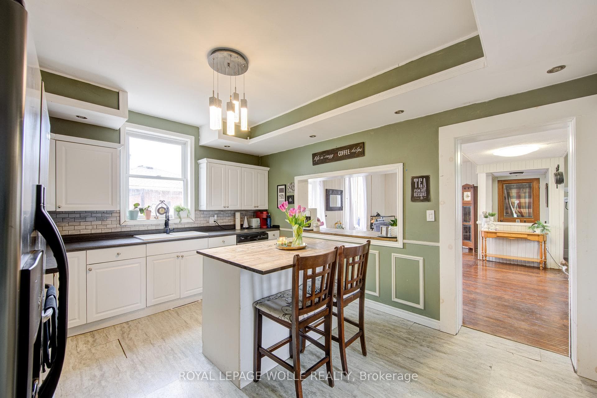 137 Wellington Street photo 33
