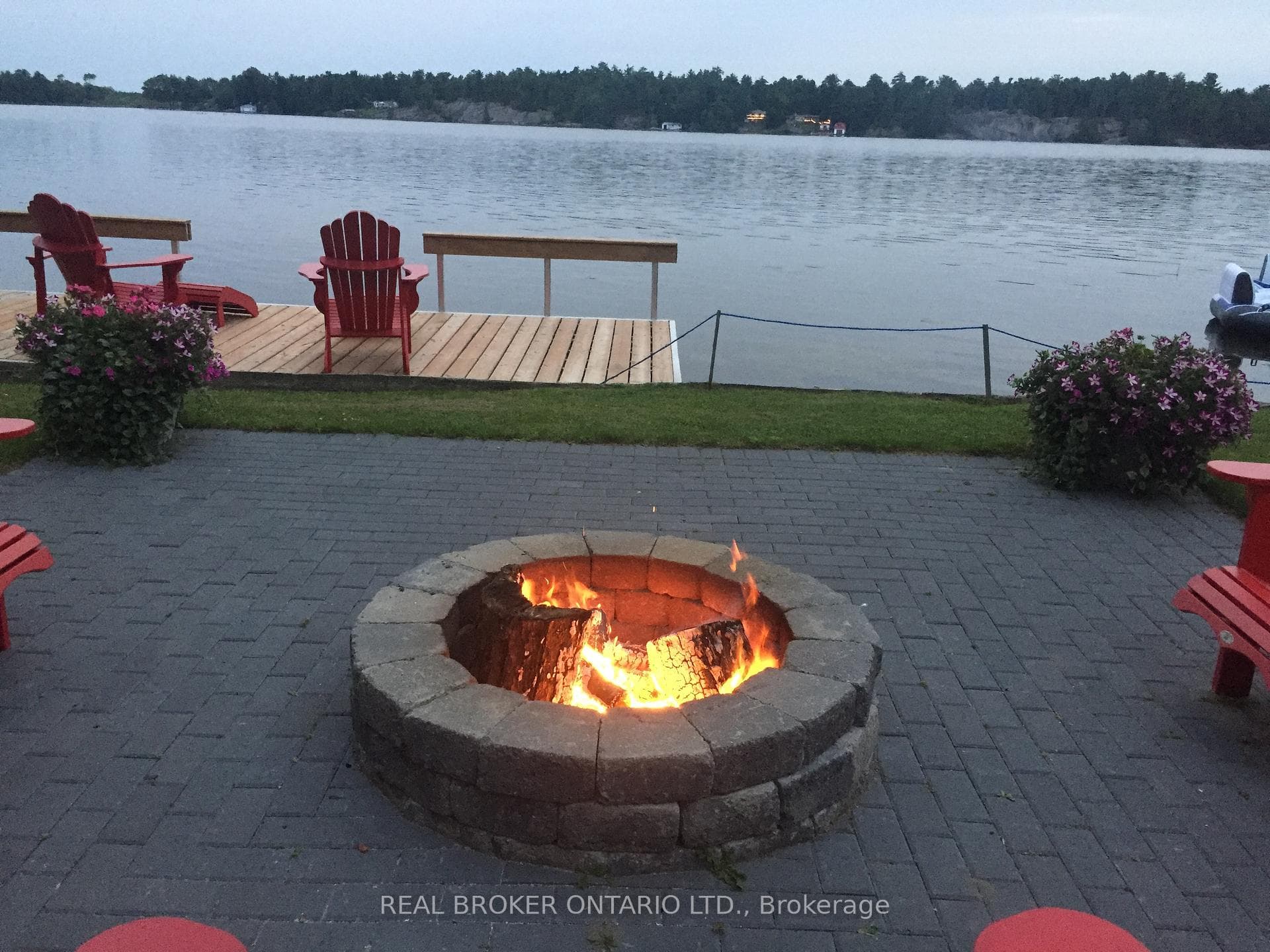 171 Du Lac Avenue photo 26