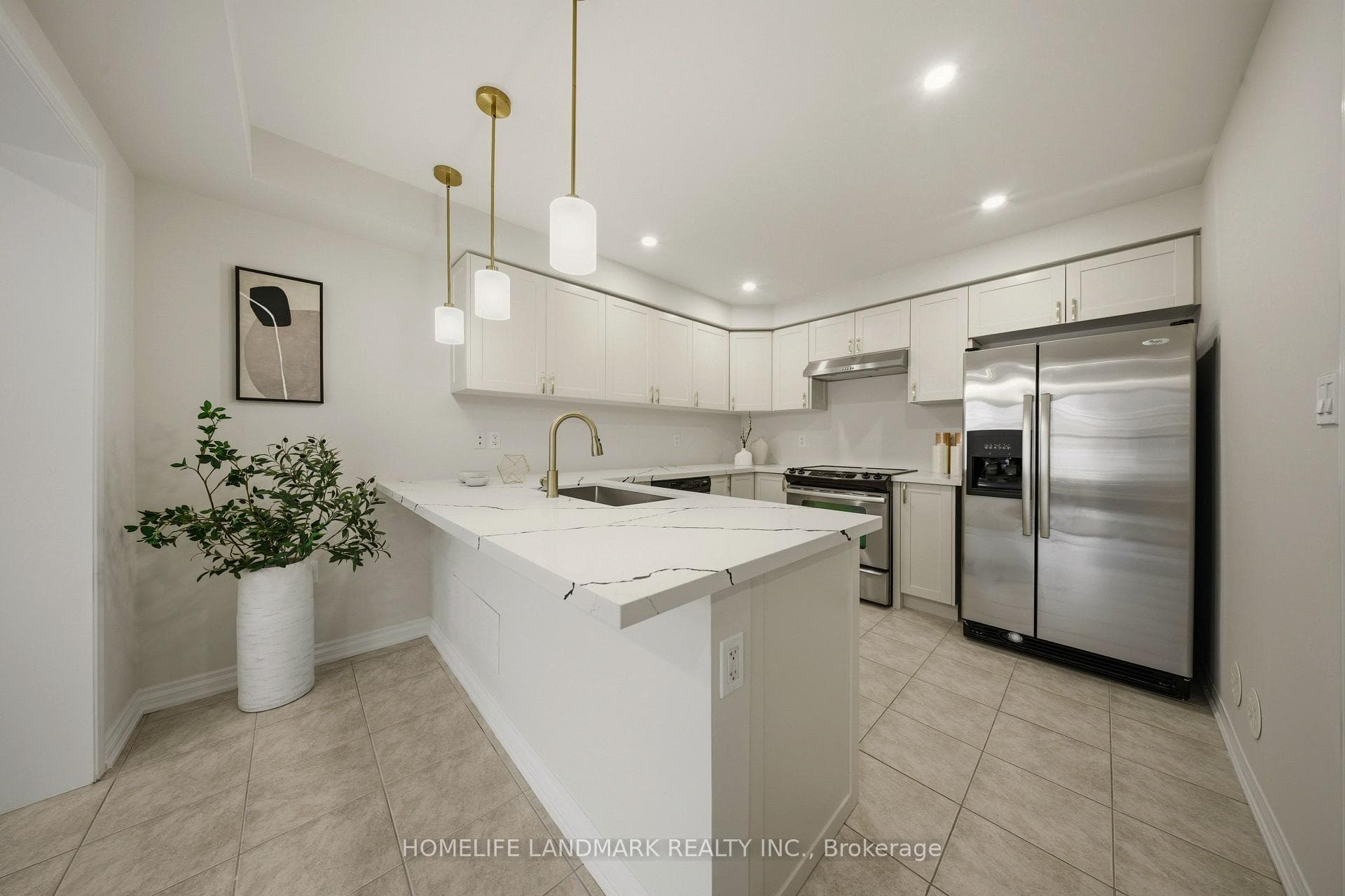 268 Wetenhall Landing photo 12
