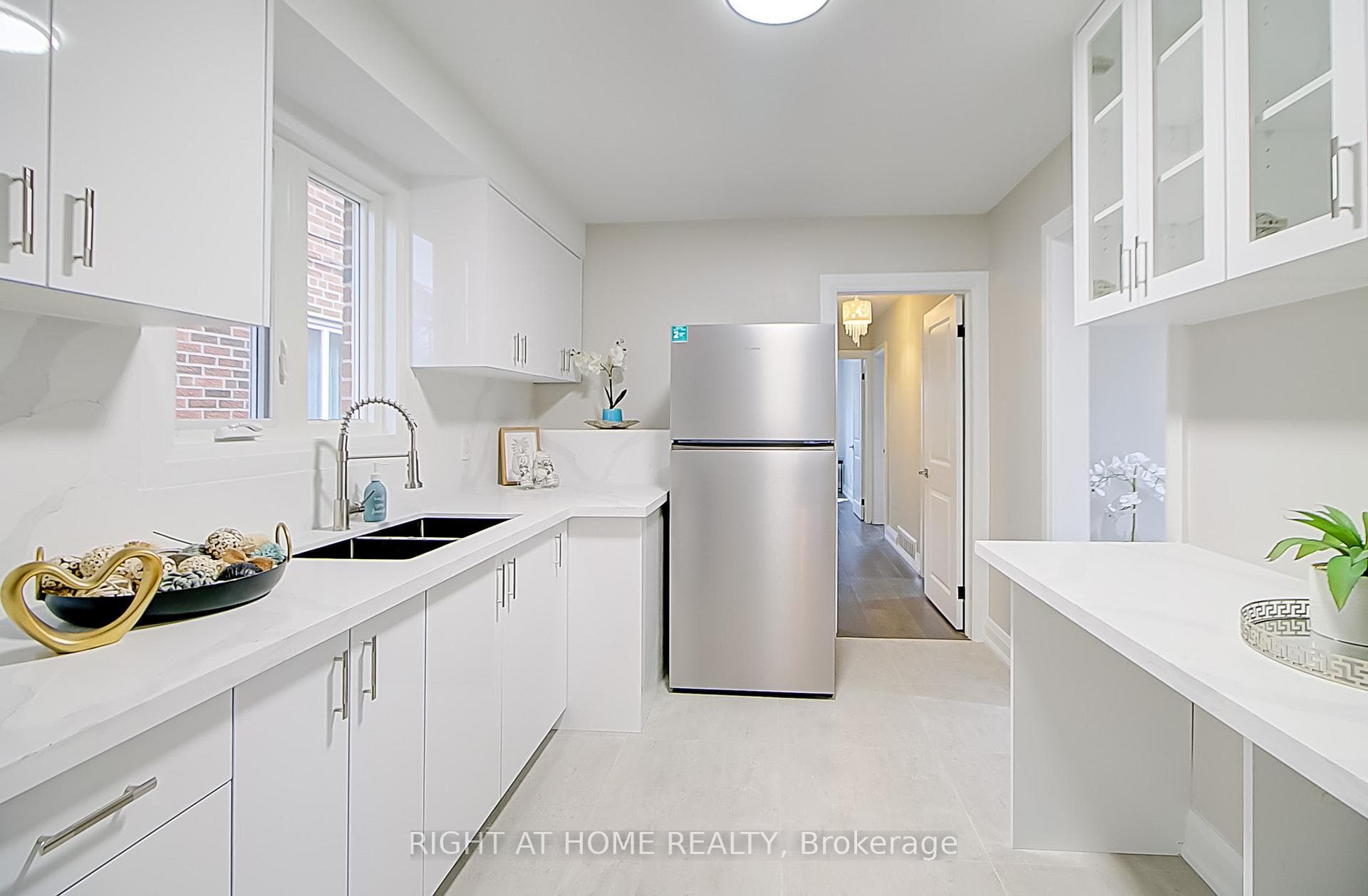 43 Magnolia Avenue photo 4
