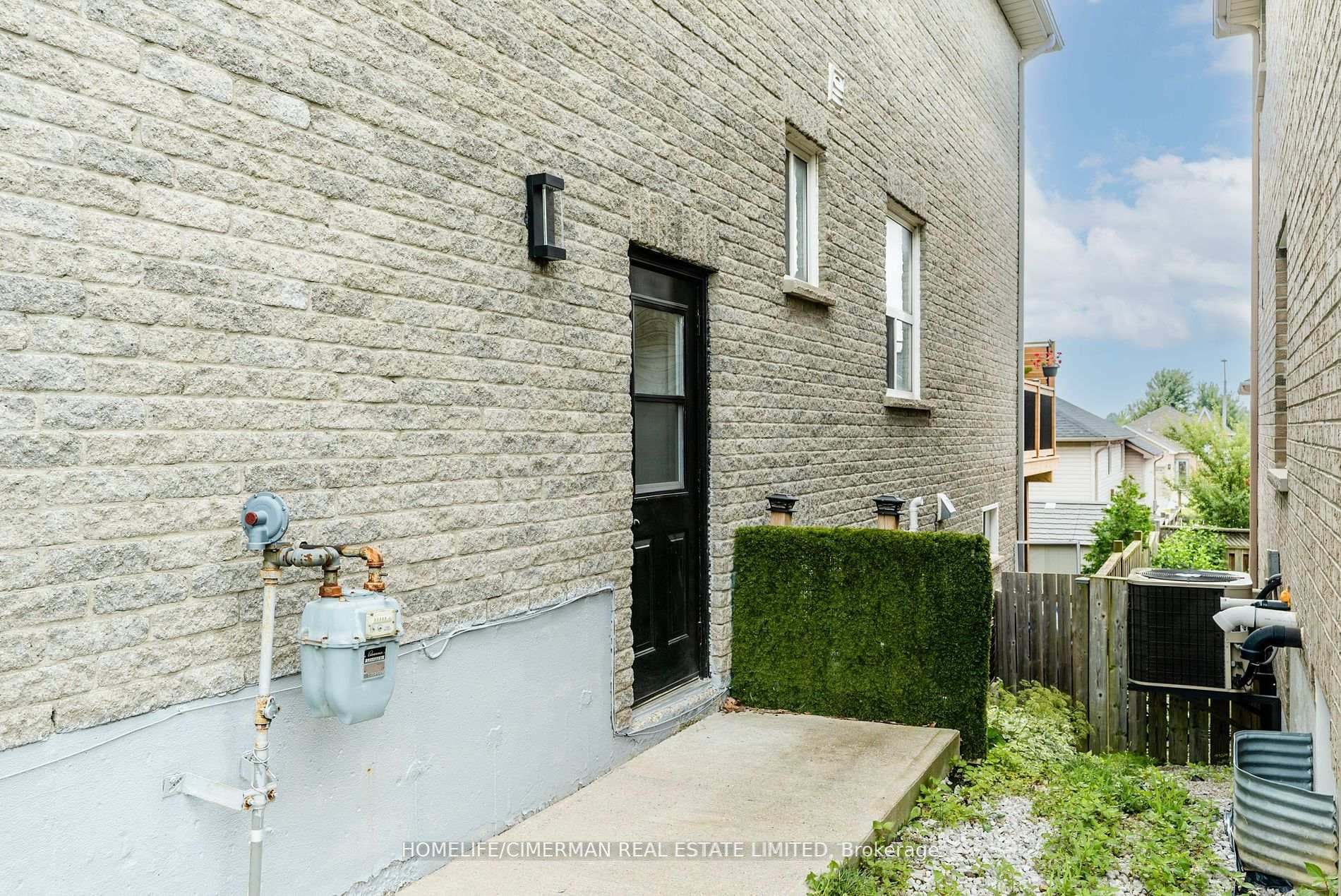 62 Jessica Drive photo 32