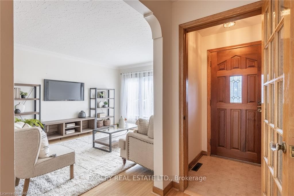 3580 Dorchester Road photo 5