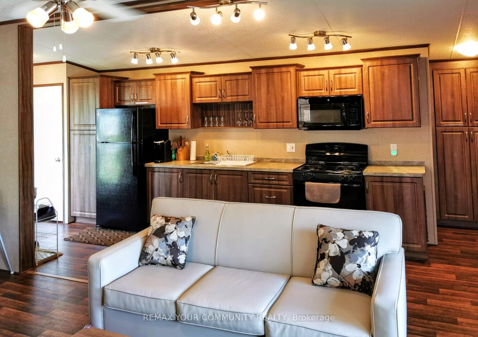 1501 Line 8 Road Unit 251 photo 6