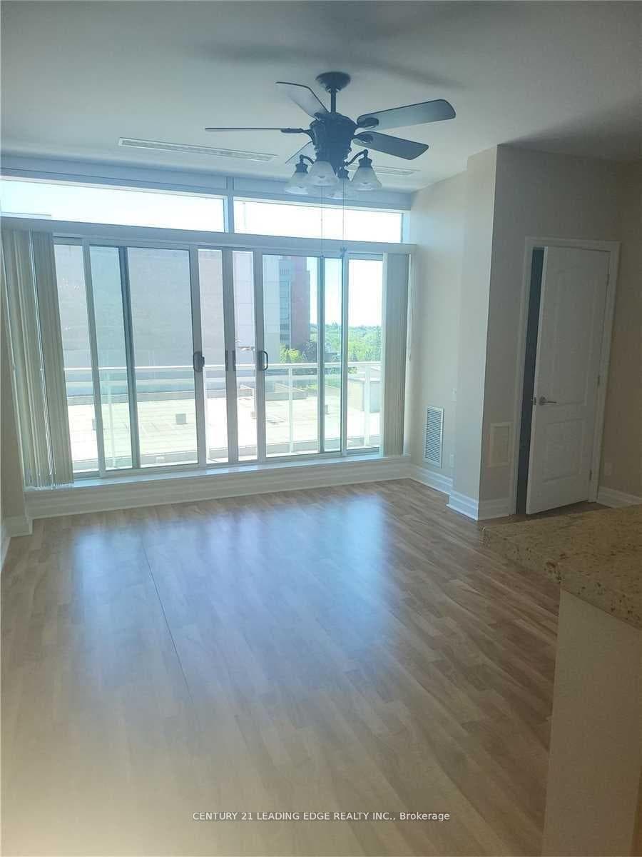 44 Bond Street Unit 609 photo 8