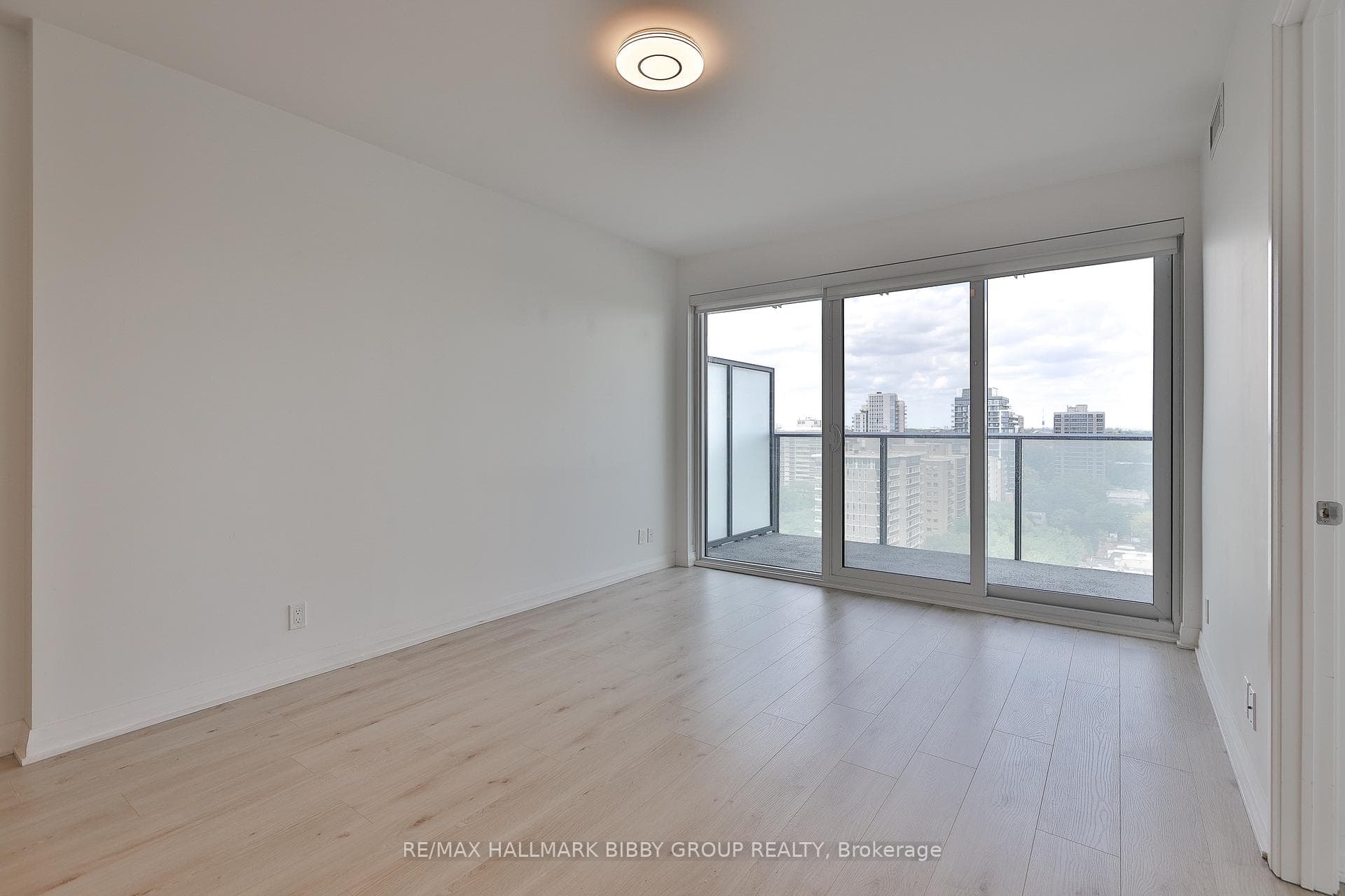 99 Foxbar Road Unit 1808 photo 3