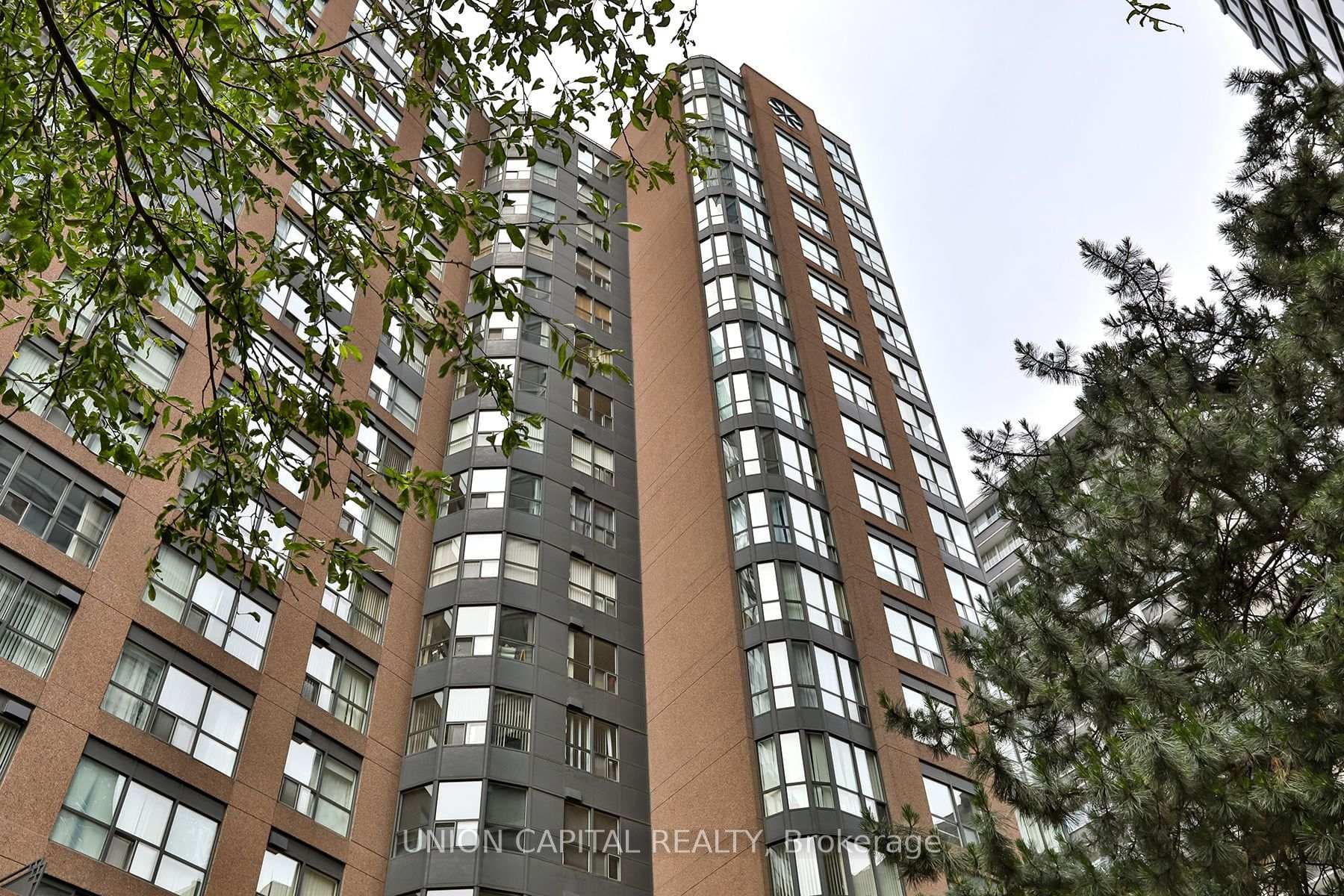 7 Carlton Street Unit 602 photo 20