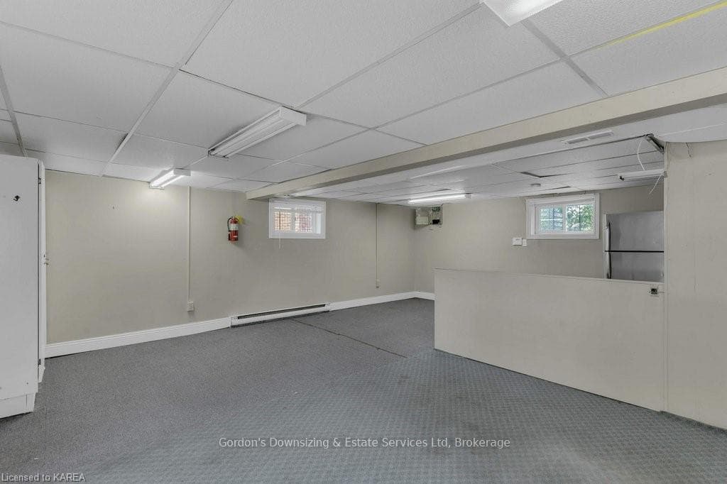 7 RUNNYMEDE Road photo 43