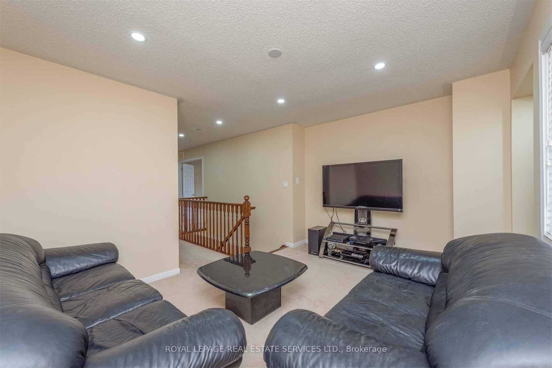 289 Potts Terrace photo 18