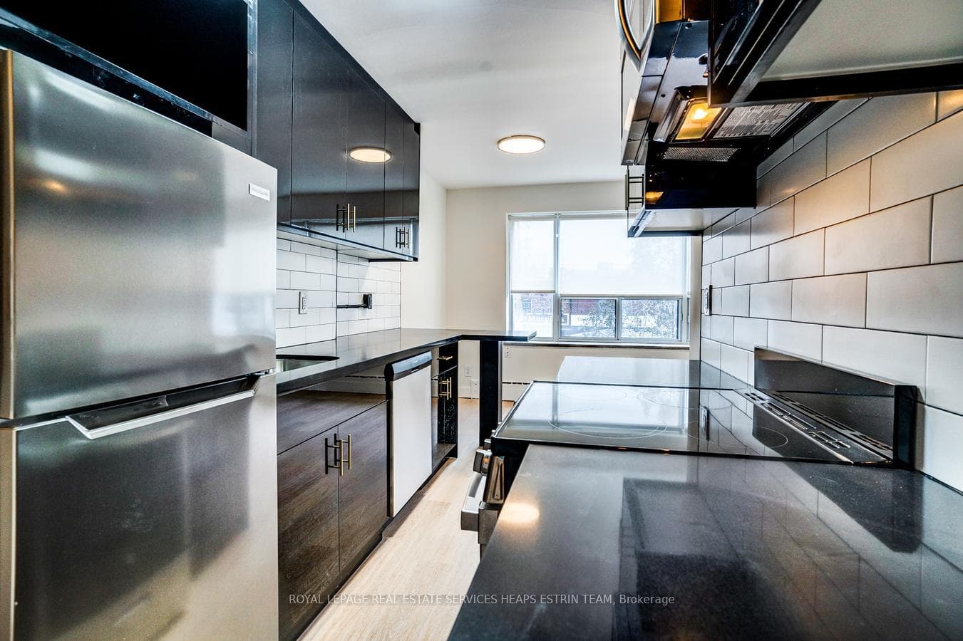420 Eglinton Avenue Unit 301 photo 7