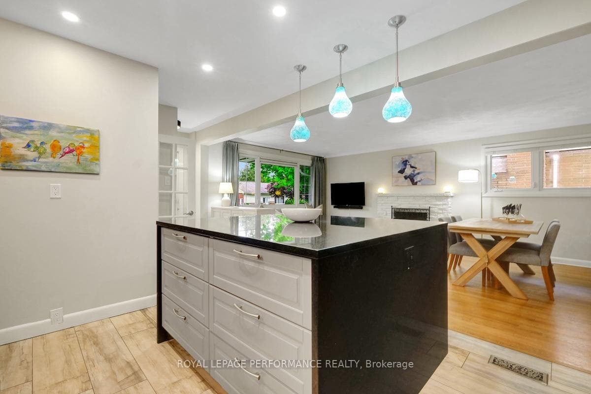 1207 Woodside Drive photo 17