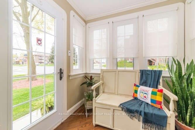 219 Athol Street Unit 1 photo 4