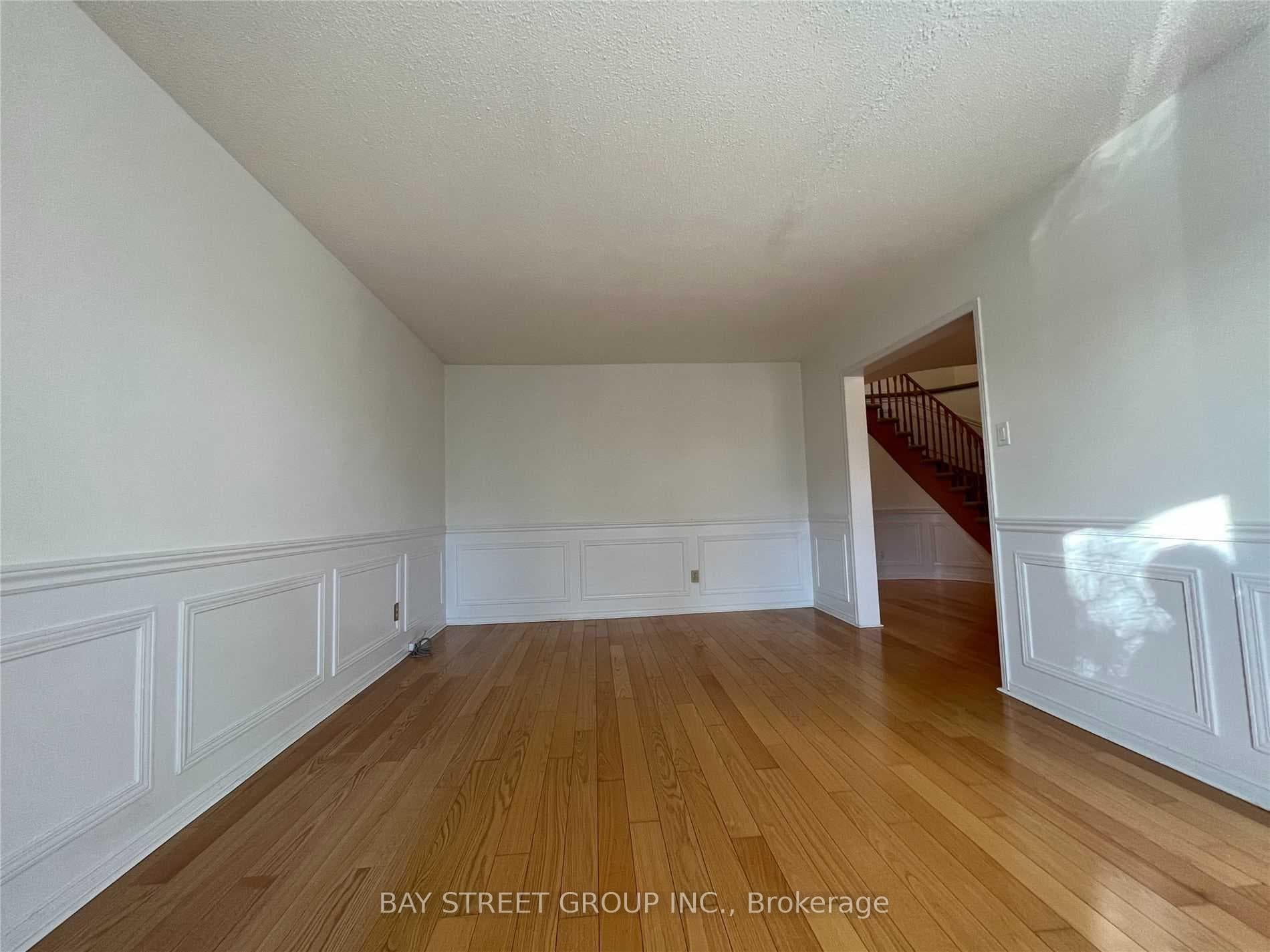 342 Carrier Lane photo 3