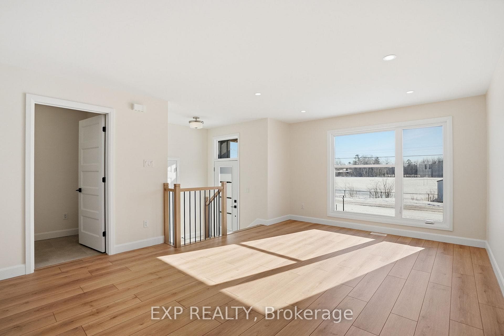 710 West Street photo 7