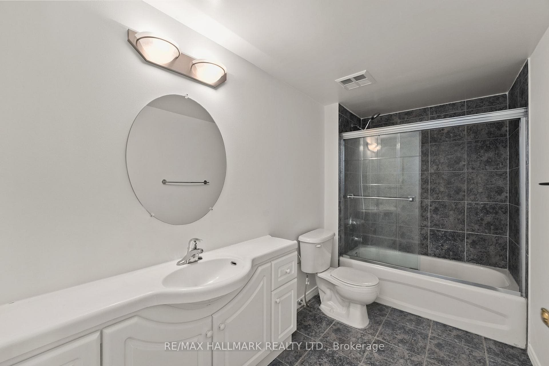 26 Western Battery Road Unit 218 photo 15