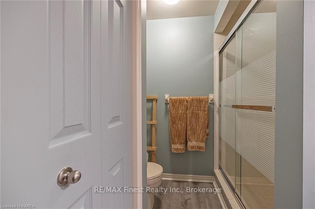 1101 REGATTA Court photo 29
